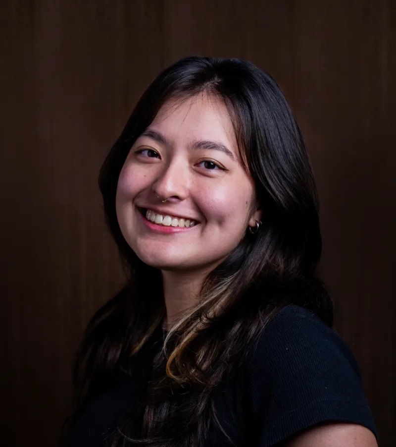 Foto de Vitória H. Miranda sorrindo